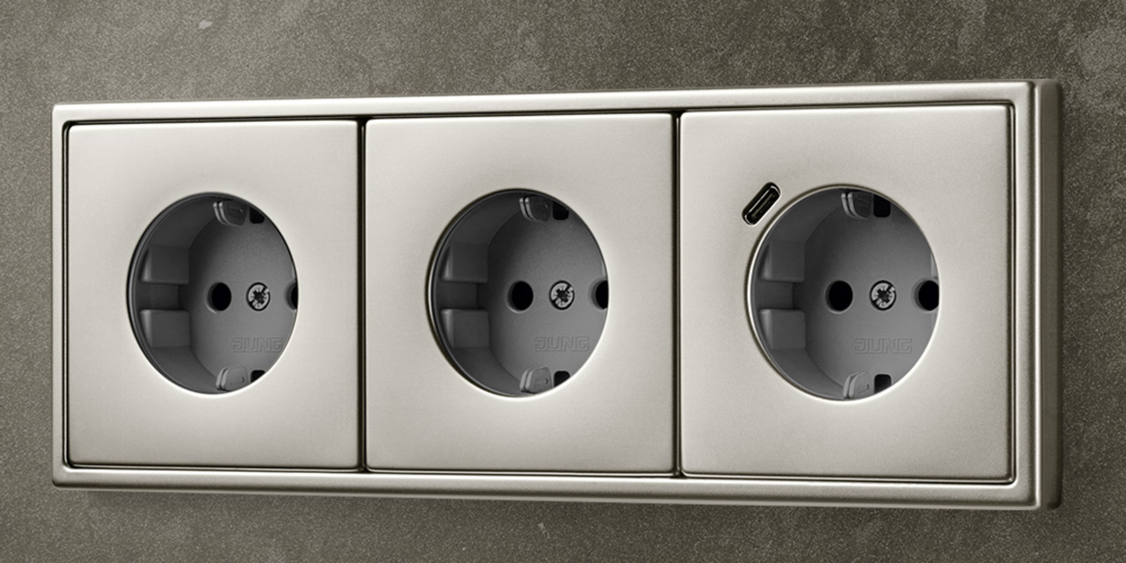 SCHUKO® Steckdosen mit USB bei illerelektro GmbH in Neu-Ulm